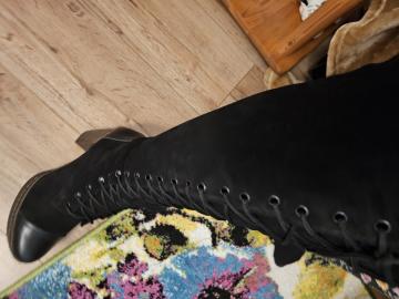 Cizmele sunt superbe